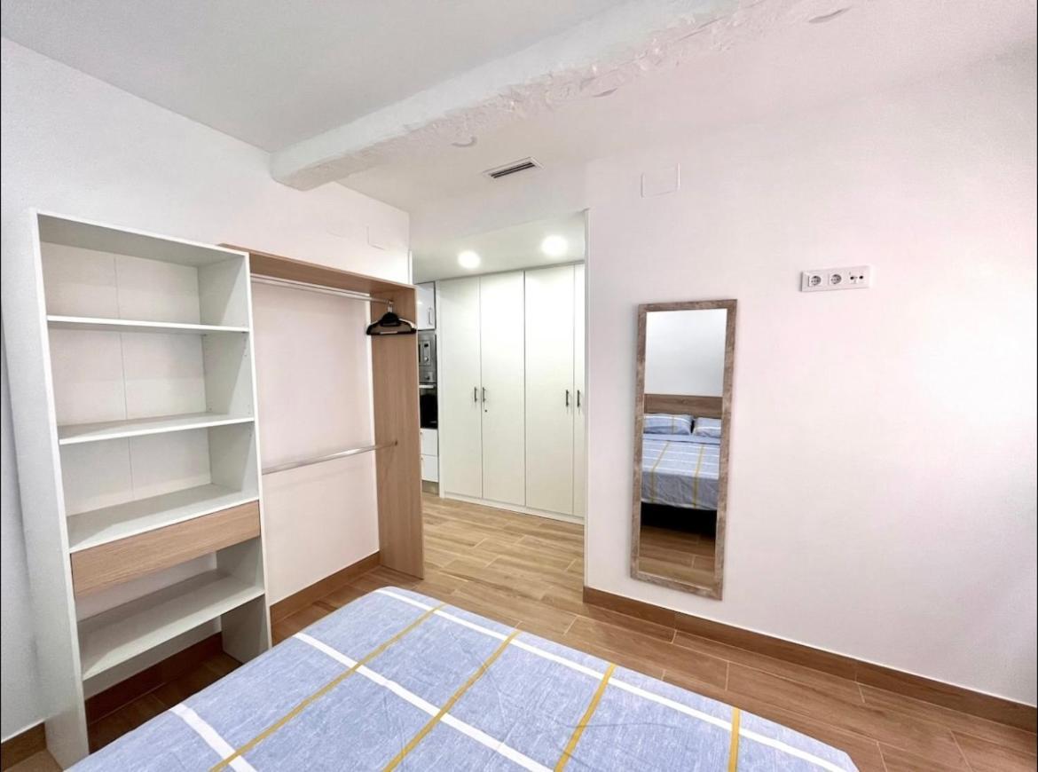 Maximilian Dreams Apartment Мадрид Екстериор снимка